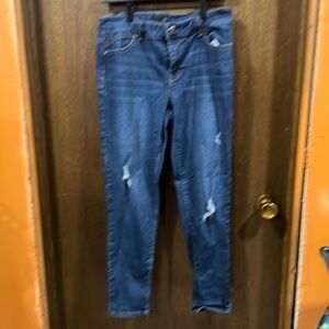 Randall Distressed Ankle skinny Jean . Gently worn , super stretchy.